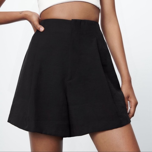 Zara Shorts Nwt Zara Pleated Shorts Black Poshmark